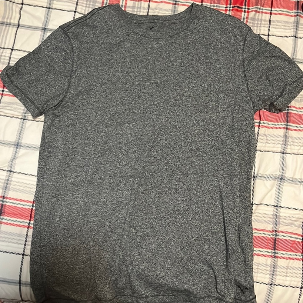Short Sleeve American Eagle t shirt